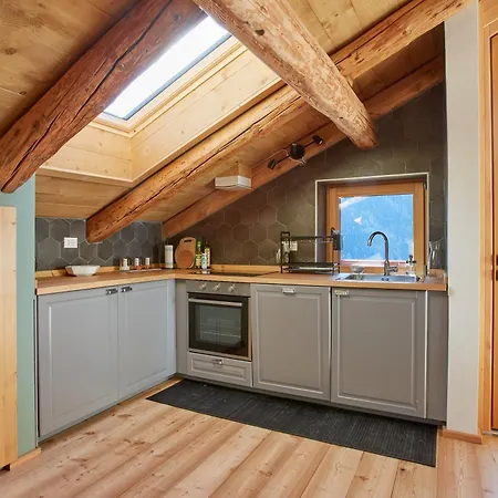 Lioda Oak Alpine Charm